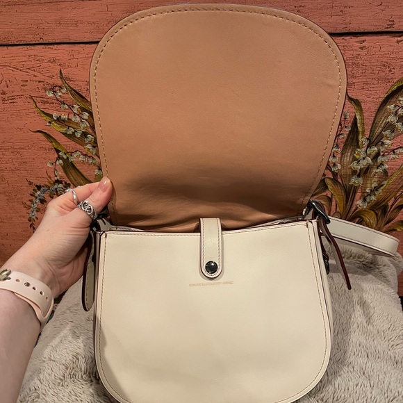 Coach Saddle Genuine Glove tanned Leather Crossbody Bag - Picture 7 of 13